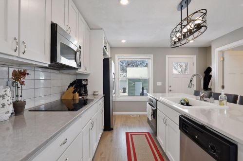 5736 Standish Ave, Minneapolis MN 55417-2716 exterior