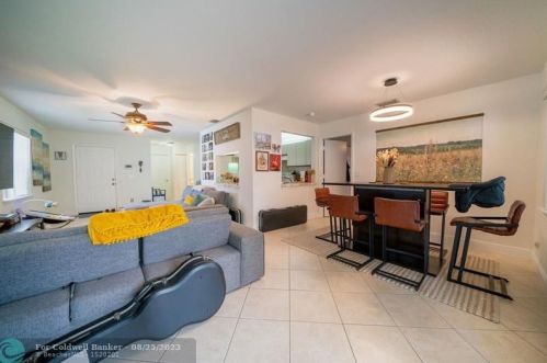 10100 Boynton Pl Cir, Boynton Beach FL  33437-2612 exterior