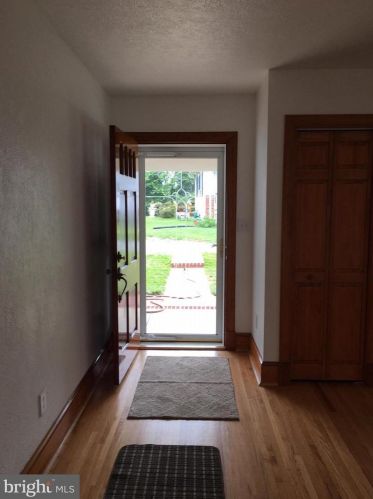 1015 Clearview Ave, Fredericksburg VA  22405-1919 exterior