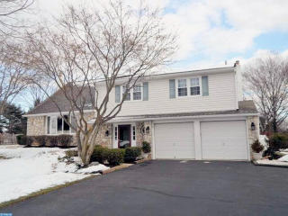 99 Sophia Dr, Southampton, PA 18966-1222