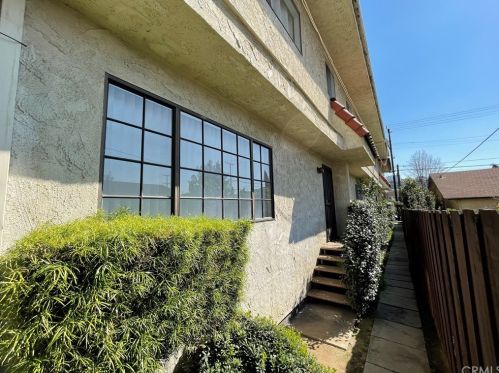 701 Acacia Ave, Glendale, CA 91205-3079