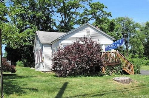 78 Topland Rd, Mahopac, NY 10541-1020