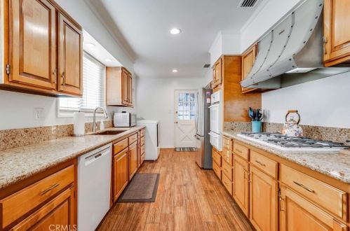 4425 Josie Ave, Lakewood, CA 90713-2731