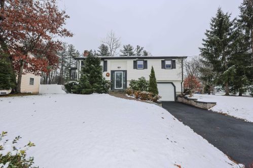 2 Clydesdale Cir, Nashua, NH 03062-3230