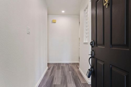 2021 Peace Way, Turlock, CA 95382-1670