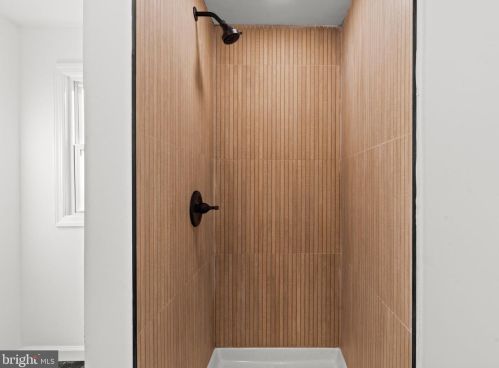 257 Mercer Ave, Gloucester NJ  08031-1614 exterior