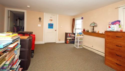 108 Mansfield St, Belvidere NJ  07823-1506 exterior