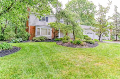 14 Independence Dr, East Brunswick, NJ 08816-3224