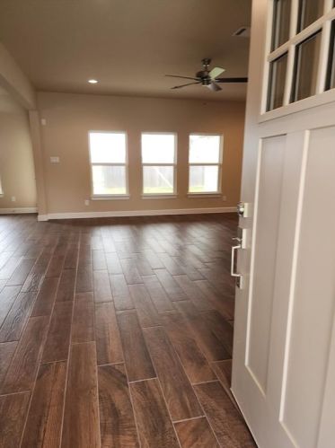 1437 Ladelle St, Dinsmore TX  77488-3428 exterior