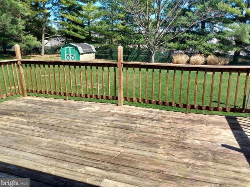 119 Schoeneck Rd, Ephrata PA  17522-9607 exterior