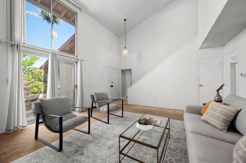 7356 Florey Ct, San Diego, CA 92122-2816