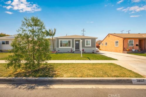 3807 Senasac Ave, Long Beach, CA 90808-2138