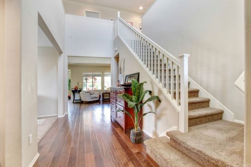 19329 Moriah Ln, Santa Clarita, CA 91350-1338