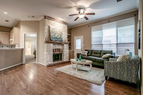 3072 Sawtooth Dr, Plano TX  75025-4204 exterior