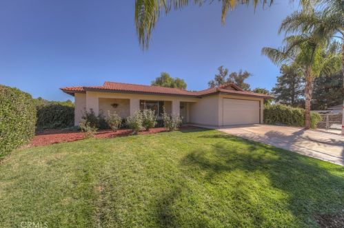 22414 Black Beauty Trl, Wildomar CA  92595-9764 exterior