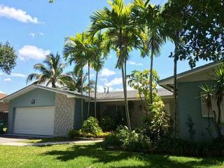 12121 109th Ave, Miami, FL 33176-4616