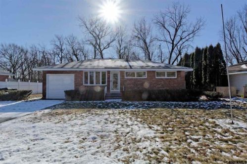 22 Hillview Ter, Waterford, NY 12188-1814