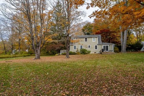 53 Jewett Hill Rd, West Woods, CT 06069-2136