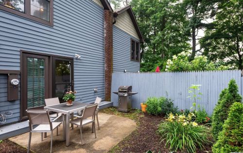23 Derby Ct, Muttontown, NY 11771-2804