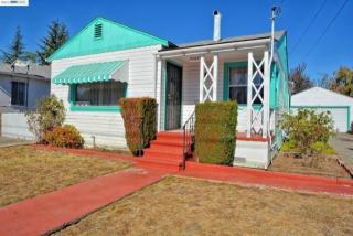 2215 89th Ave, Oakland, CA 94605-3927