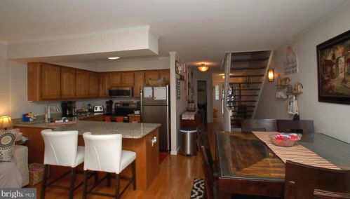 4825 Weatherhill Dr, Wilmington DE  19808-4376 exterior