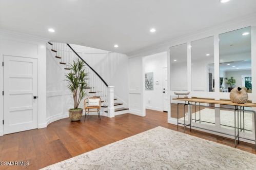 820 Mandalay Bch Rd, Oxnard CA 93035-1078 exterior