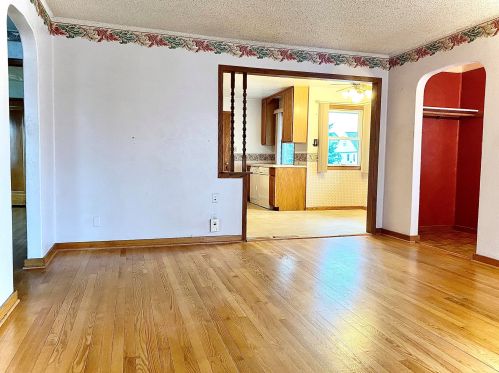 1427 Hyde Ave, La Crosse, WI 54601-6472