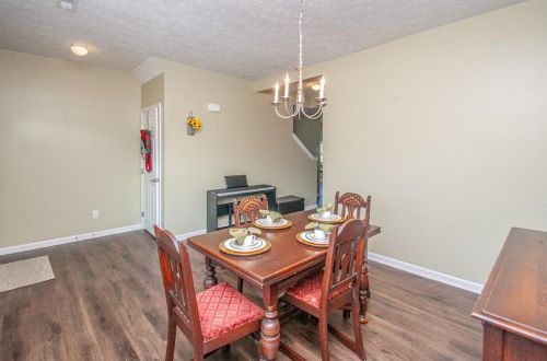 9914 Scotch Pine Dr, Springboro, OH 45066-5236