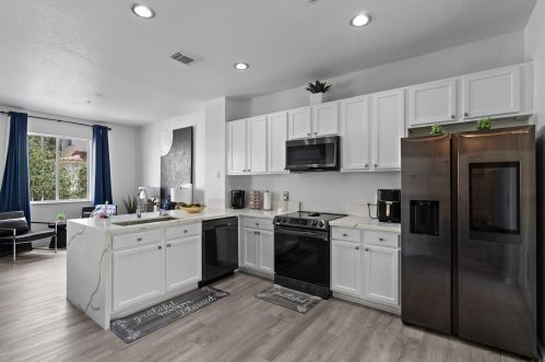 3195 Oasis Dr, Boynton Beach FL  33426-8667 exterior