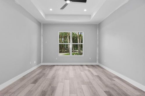 835 11th St, Naples FL  34117-2286 exterior