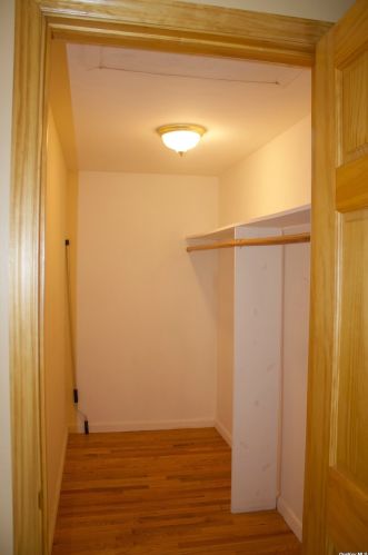 12 Ramblewood Rd, Shoreham NY  11786-2300 exterior