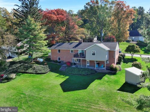 224 Maple St, Ephrata PA  17522-2513 exterior