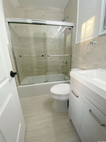 101-24 111th St, Jamaica NY  11418-1638 exterior