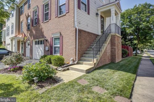 13261 Coppermill Dr, Herndon, VA 20171-3022