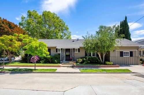 3838 Colorado St, Long Beach, CA 90814-2734