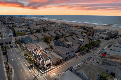 126 33rd St, Newport Beach, CA 92663-3028