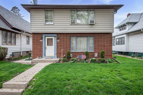 4181 19th St, Milwaukee, WI 53209-6842