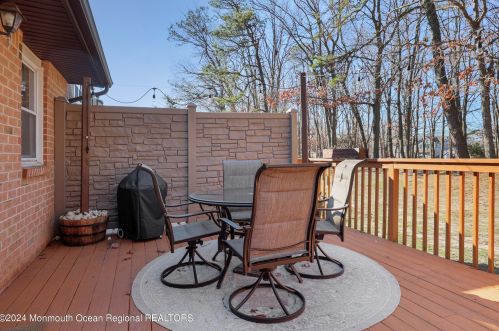 1078 Lizzies Ct, Bricktown NJ  08724-7172 exterior