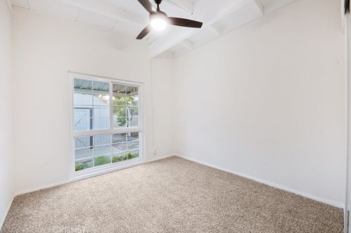 27325 Santa Clarita Rd, Santa Clarita CA  91350-1317 exterior