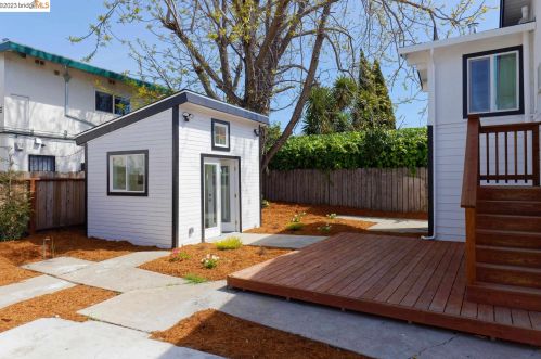 950 39 St, Oakland CA 94608-3899 exterior