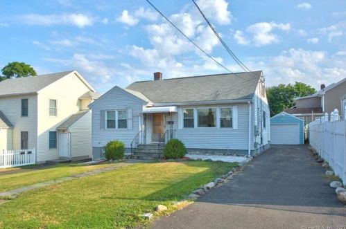 52 Congress St, Stamford, CT 06902-7634