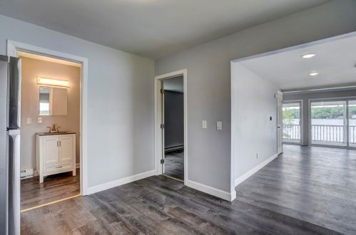 99 Lk Shr Dr, Northwood NH  03261-3707 exterior