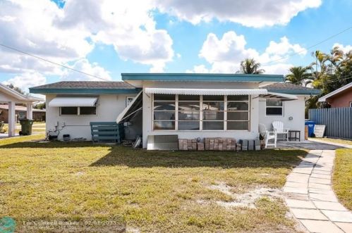 7661 15th Ct, Hollywood FL  33024-5217 exterior