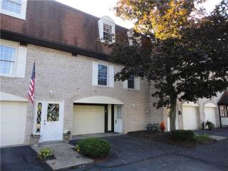 16 Oxford Ct, Pittsburgh PA  15237-4501 exterior