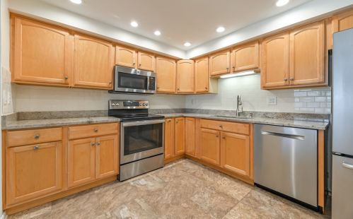 124 Locust Ct, Pittsburgh, PA 15237-2627
