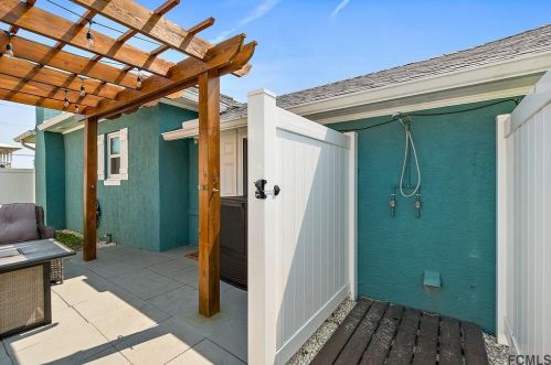 812 Central Ave, Flagler Beach FL  32136-3337 exterior