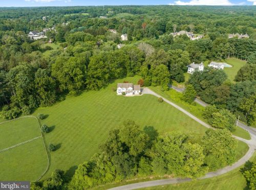 1499 Brinton Bridge Rd, Chadds Ford, PA 19317-9433