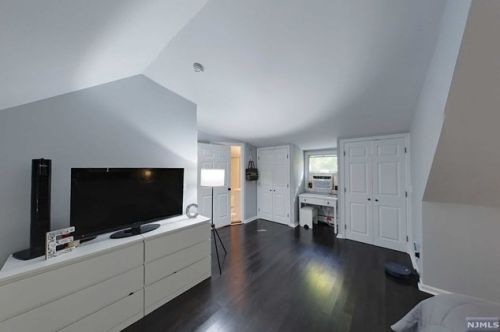 16 Beaver Ave, West Milford NJ  07480-2305 exterior