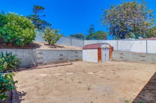 6100 Henderson Dr, La Mesa CA  91942-4016 exterior