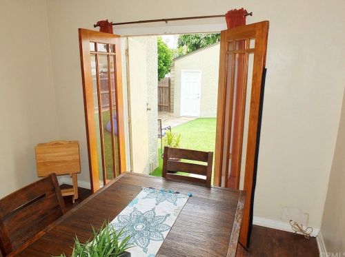 282 Ellis St, Long Beach, CA 90805-4639